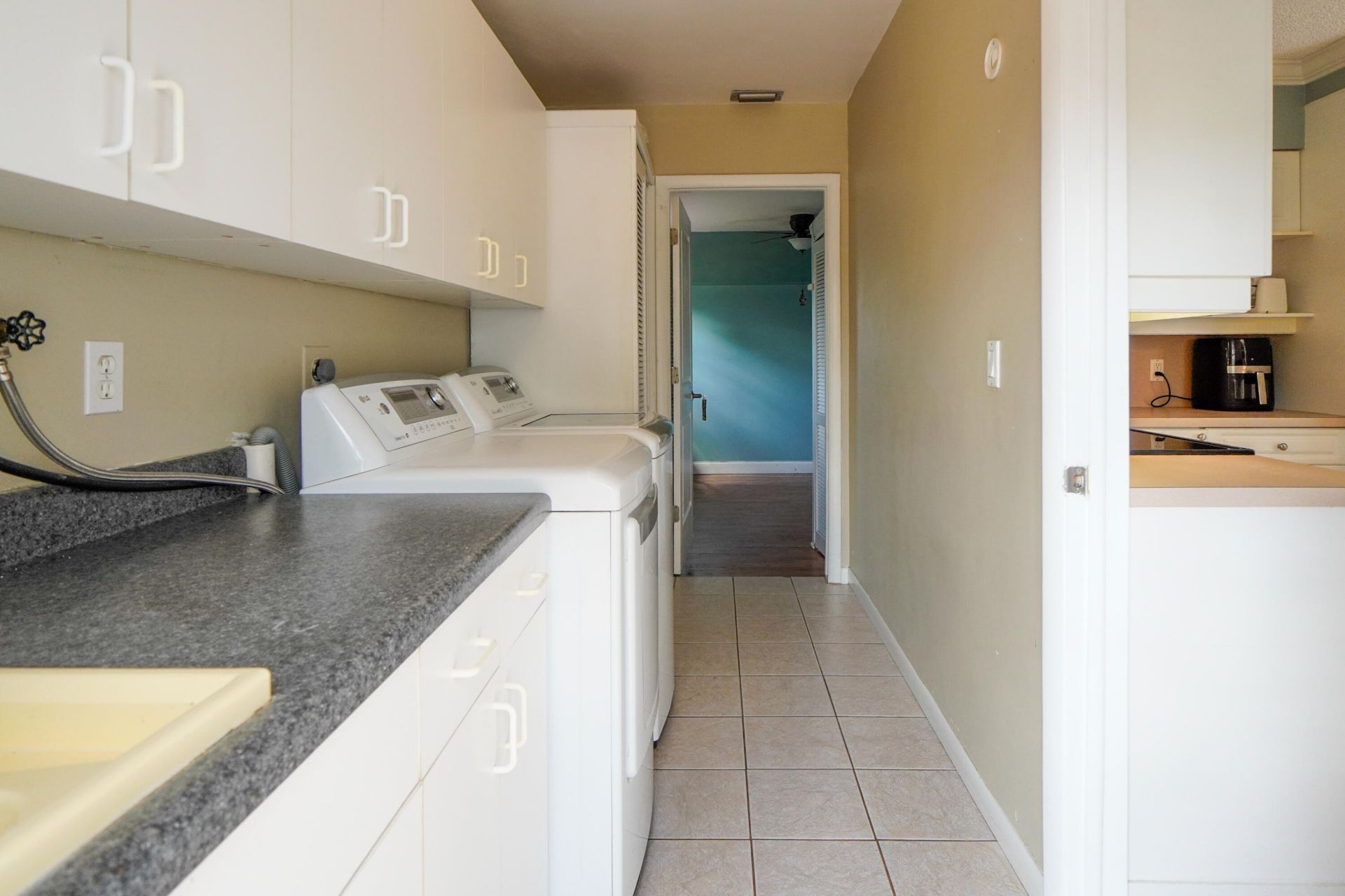 120 Swan Parkway W, Royal Palm Beach, FL 33411 Photo