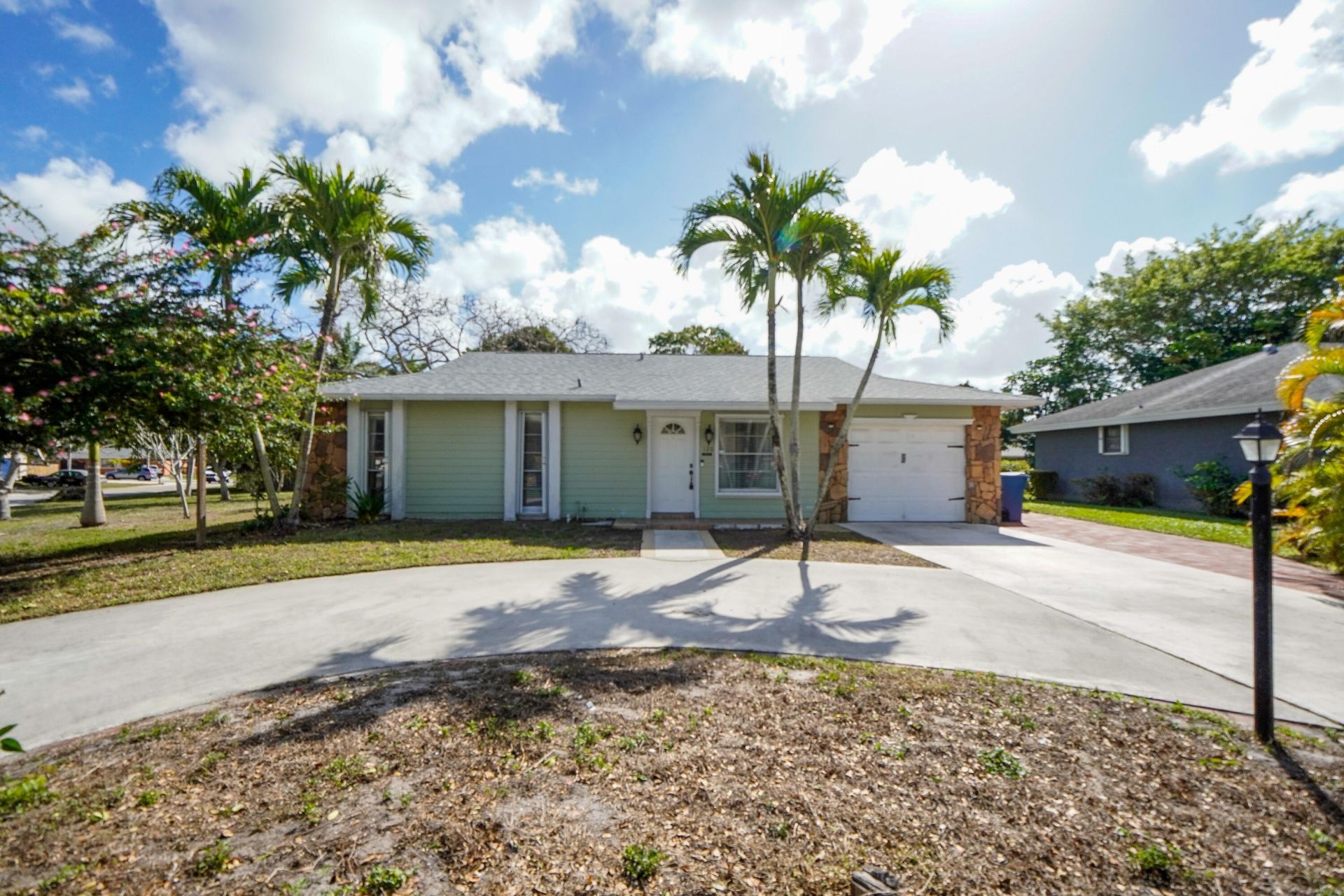 120 Swan Parkway W, Royal Palm Beach, FL 33411 Photo