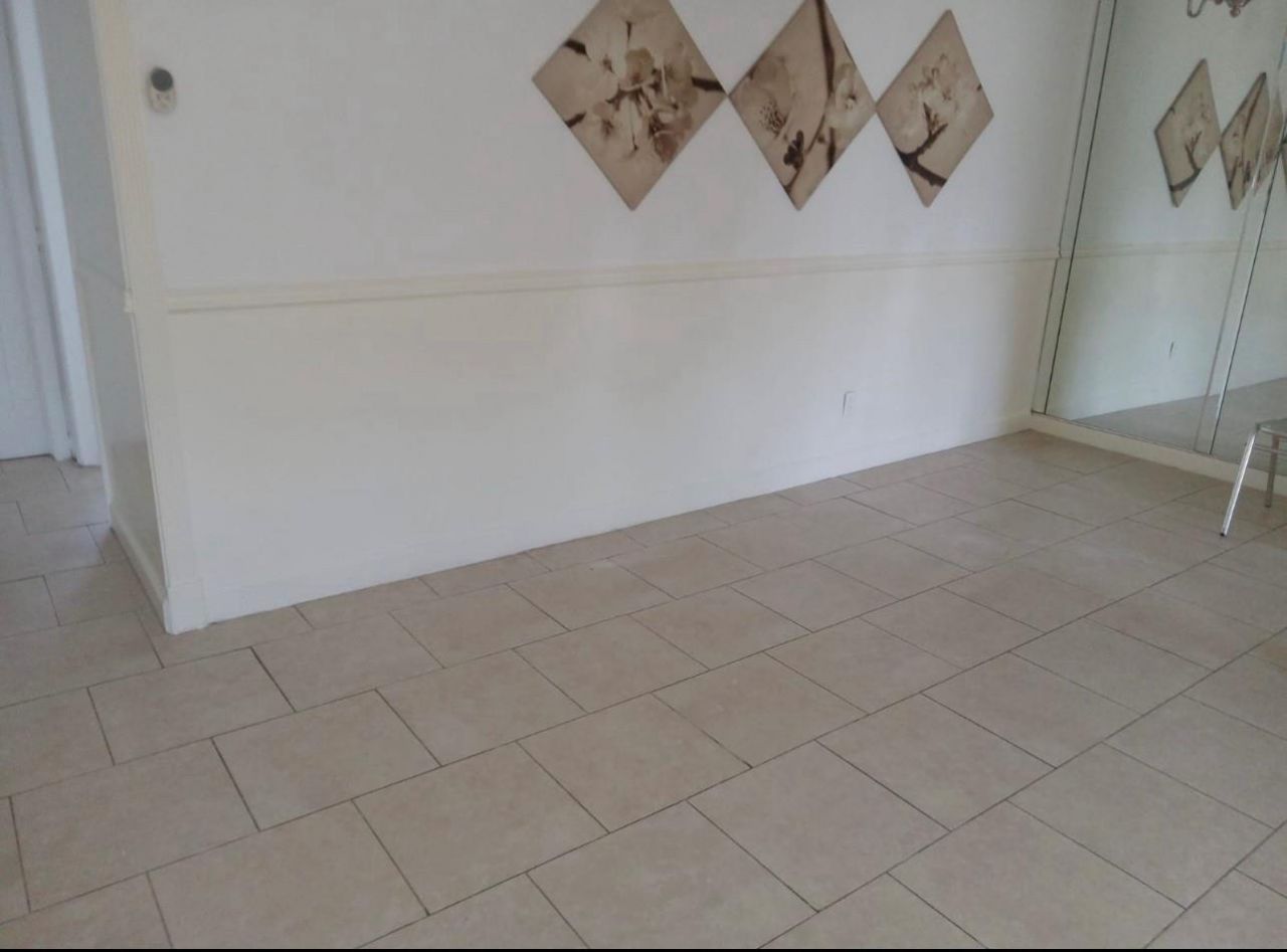 1450 Atlantic Shores Boulevard, Unit 212, Hallandale Beach, FL 33009 Photo