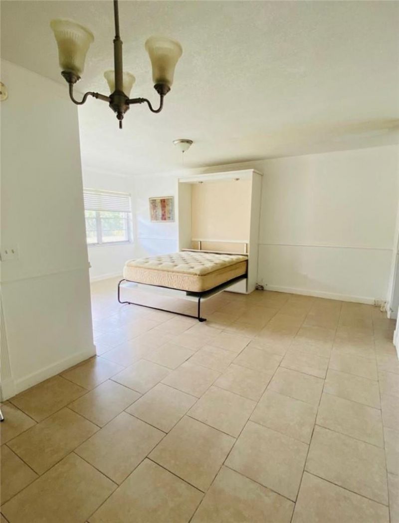 1450 Atlantic Shores Boulevard, Unit 212, Hallandale Beach, FL 33009 Photo