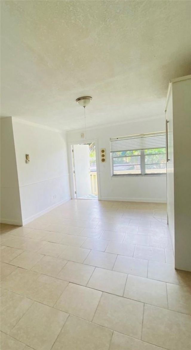 1450 Atlantic Shores Boulevard, Unit 212, Hallandale Beach, FL 33009 Photo