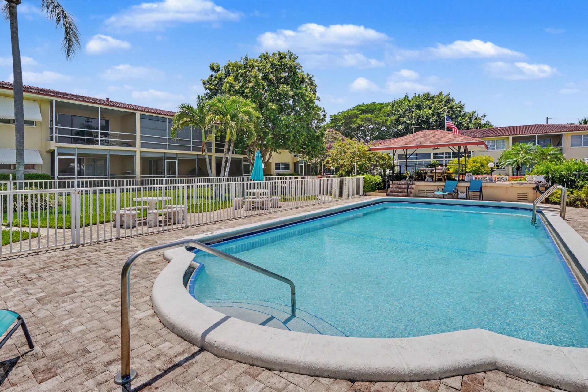 2202 NE 36th Street, Unit 17, Lighthouse Point, FL 33064 Photo
