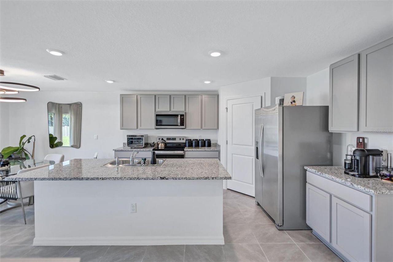 7601 Rosewood Garden Loop , Tampa, FL 33637 Photo