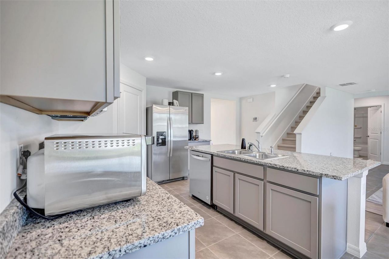 7601 Rosewood Garden Loop , Tampa, FL 33637 Photo