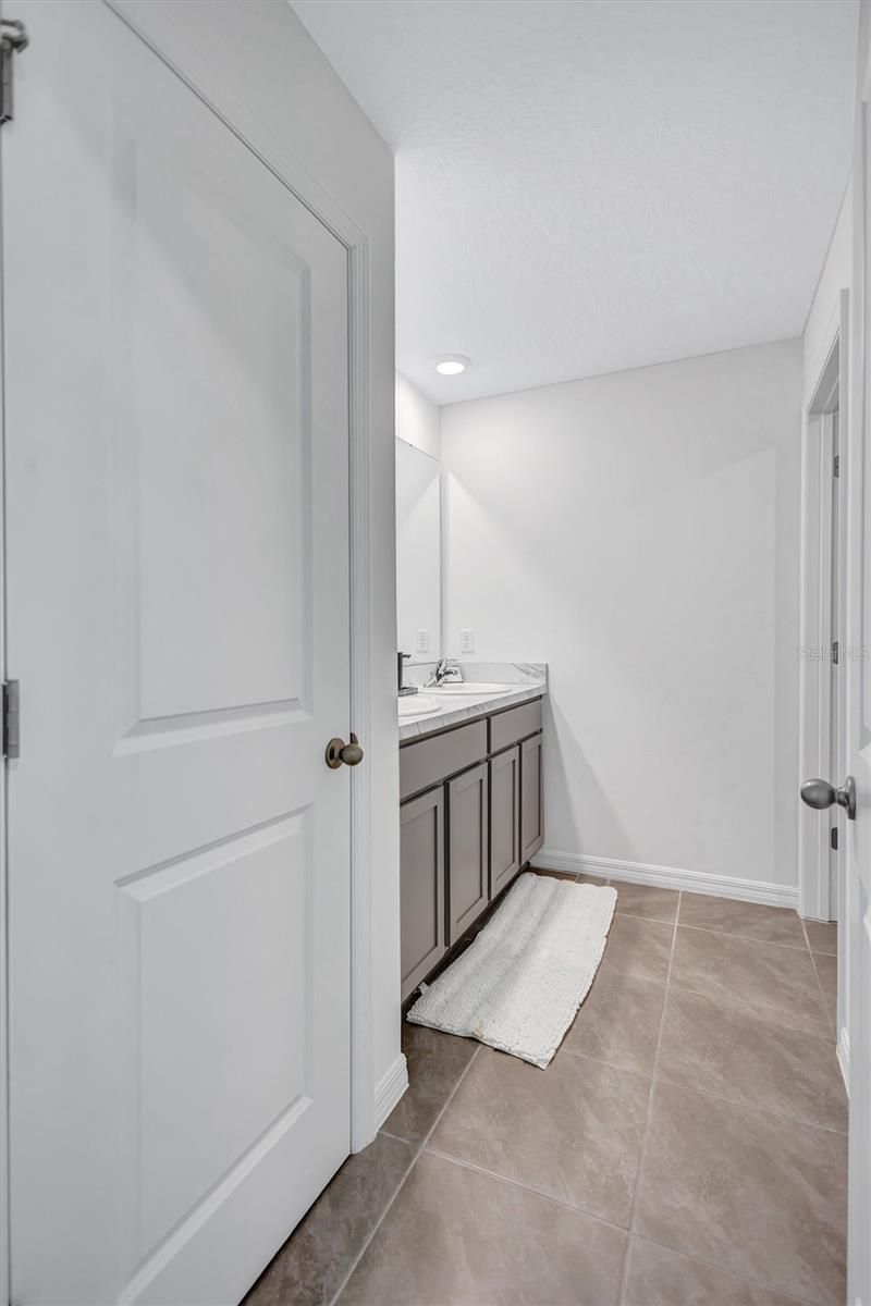 7601 Rosewood Garden Loop , Tampa, FL 33637 Photo