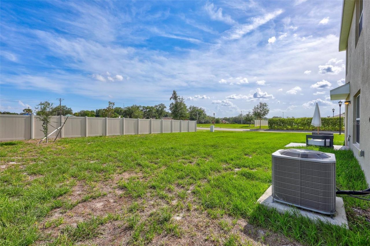 7601 Rosewood Garden Loop , Tampa, FL 33637 Photo
