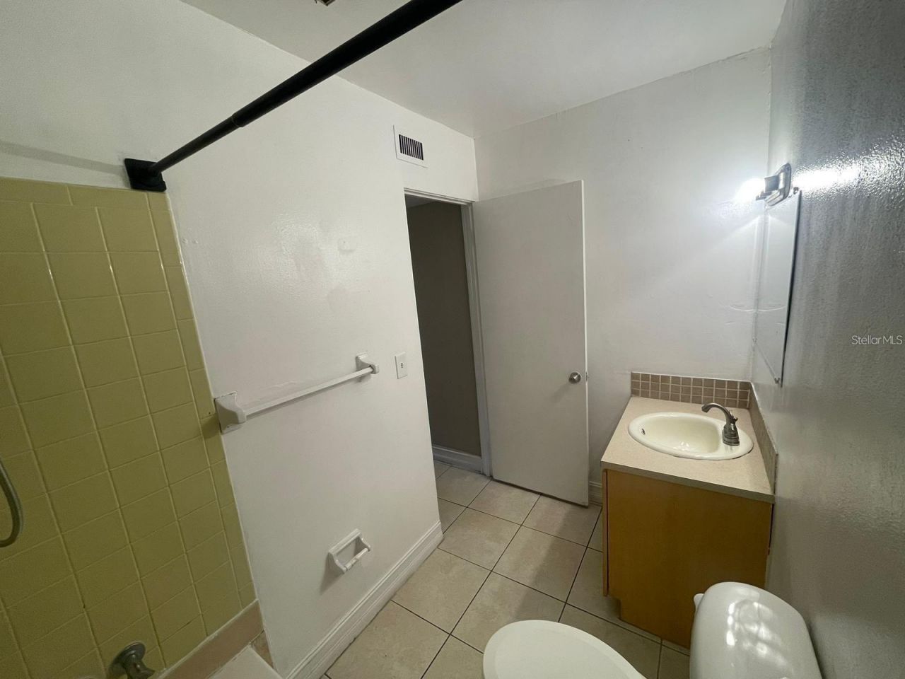 1830 Maravilla Avenue, Unit 612, Fort Myers, FL 33901 Photo