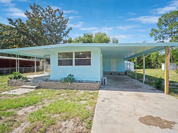 1389 NW 7TH LANE , LAKE PANASOFFKEE, FL 33538