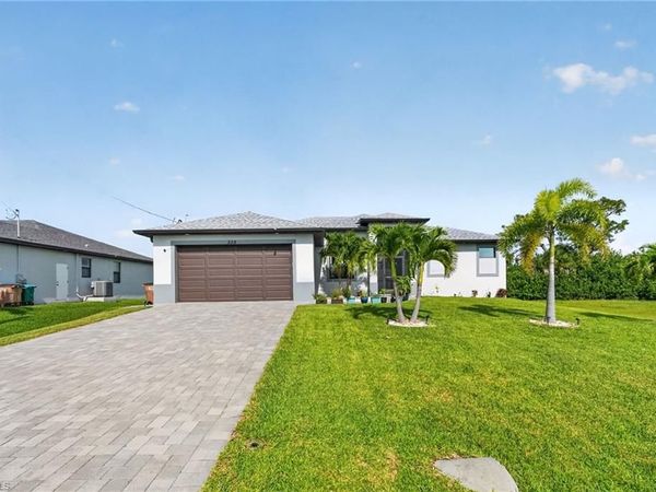 228 SW 31st PL , CAPE CORAL, FL 33991