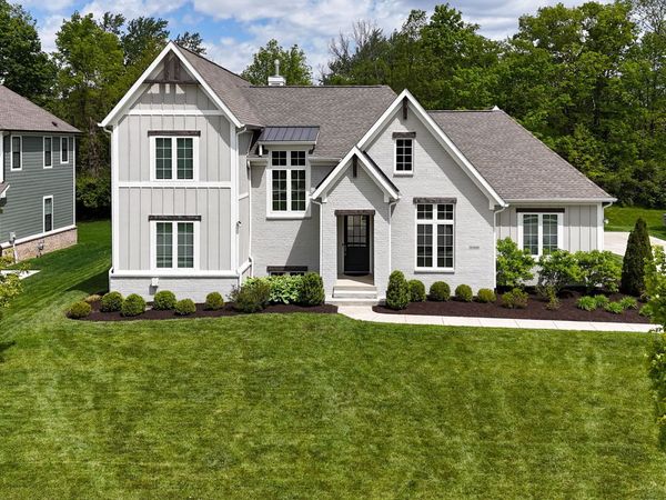 11640 Walton Crescent, Zionsville, IN 46077