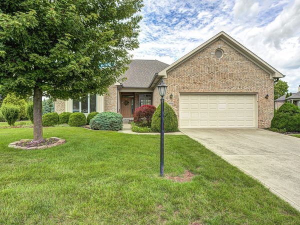 10914 Lightship Court, Fishers, IN 46038