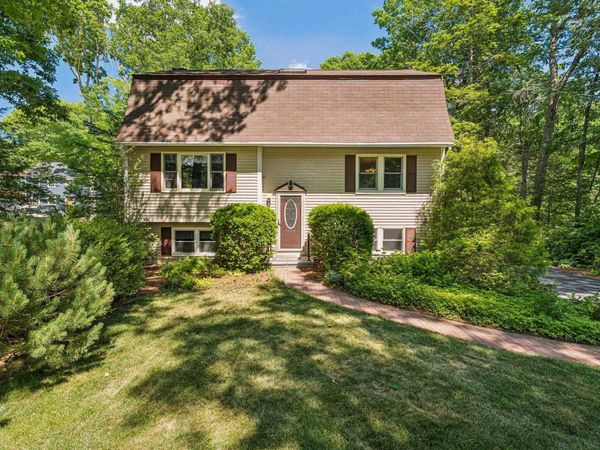 29 Wild Pasture Road, Kensington, NH 03833