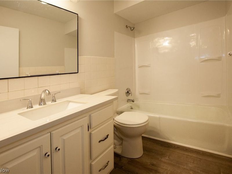 9862 Fair Road, Strongsville, OH 44149 Photo 13