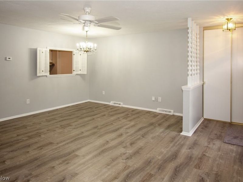 9862 Fair Road, Strongsville, OH 44149 Photo 4