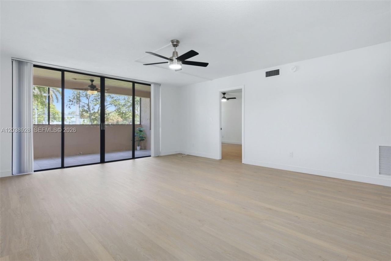 6800 Cypress Rd , Unit 201, Plantation, FL 33317 Photo