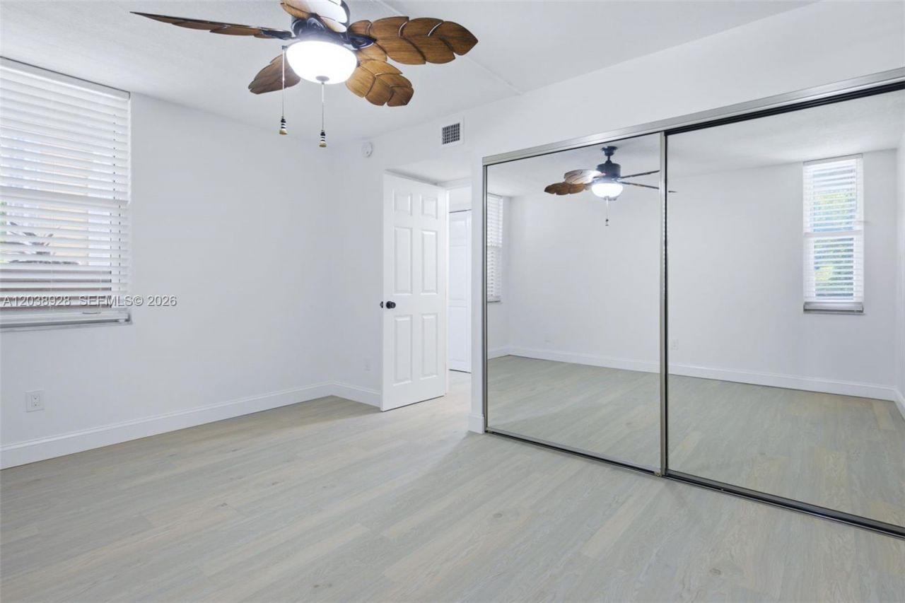 6800 Cypress Rd , Unit 201, Plantation, FL 33317 Photo