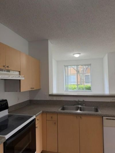 8030 N Nob Hill Rd , Unit 102, Tamarac, FL 33321 Photo