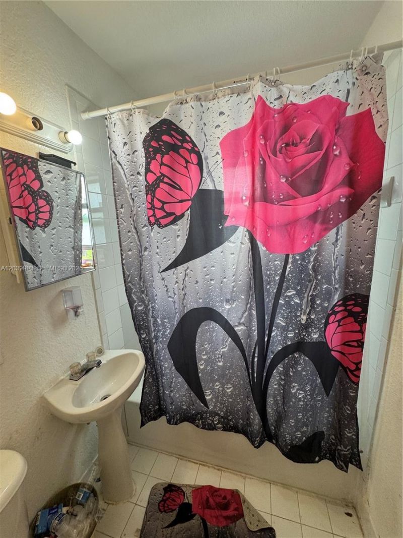 8456 NW 4th Ct , Unit 8456, Miami, FL 33150 Photo