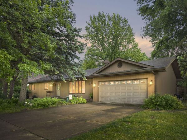 9977 W 93rd Avenue , St. John, IN 46373