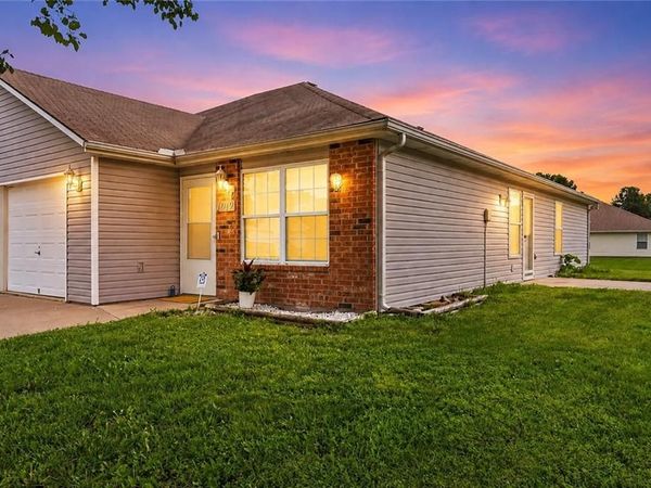 1019 Christie Lane, Grain Valley, MO 64029