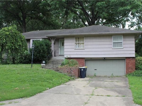 415 E 106th Terrace, Kansas City, MO 64131