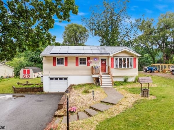 194 Decker Pond Rd, Green, NJ 07821