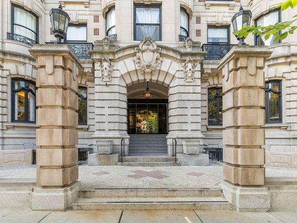 390 Commonweath Avenue, Unit 603, Boston, MA 02215