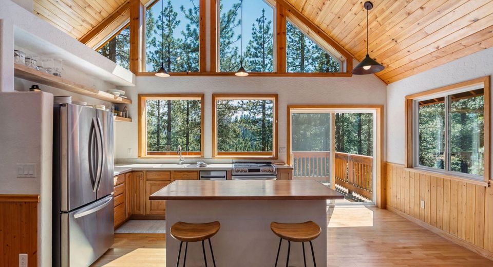 384 Maryanne Drive, Stateline, NV 89449 Photo