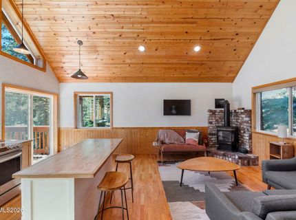384 Maryanne Drive, Stateline, NV 89449 Photo