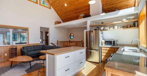 384 Maryanne Drive, Stateline, NV 89449 Photo