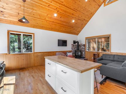 384 Maryanne Drive, Stateline, NV 89449 Photo