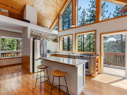 384 Maryanne Drive, Stateline, NV 89449 Photo