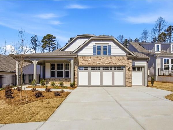 440 Geneva Way , Hoschton, GA 30548