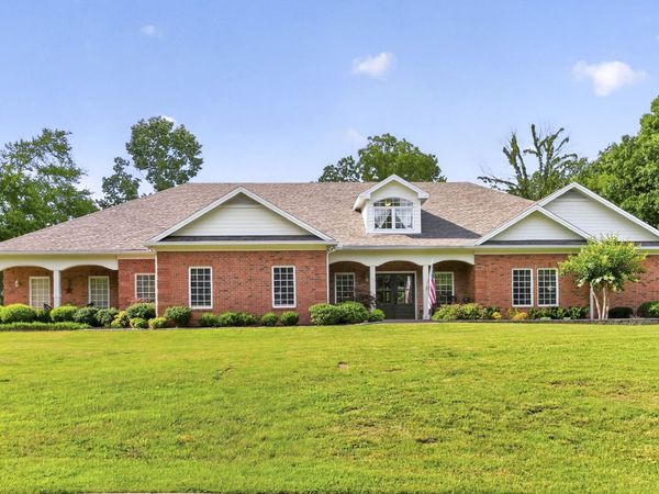 1030 Parsons Way, Hendersonville, TN 37075