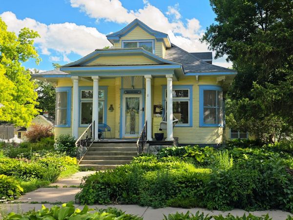 132 E Main Street , Cottonwood, MN 56229