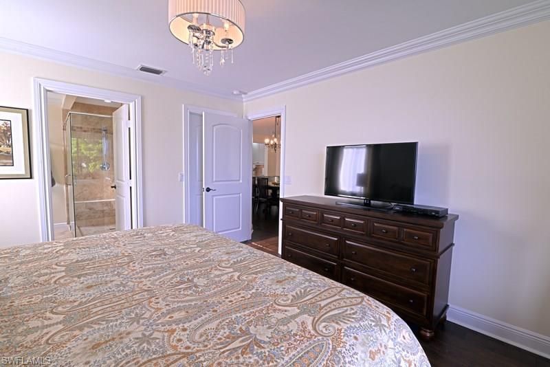 7778 Emerald Cir , Unit 204, Naples, FL 34109 Photo