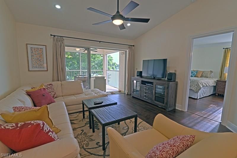 7778 Emerald Cir , Unit 204, Naples, FL 34109 Photo