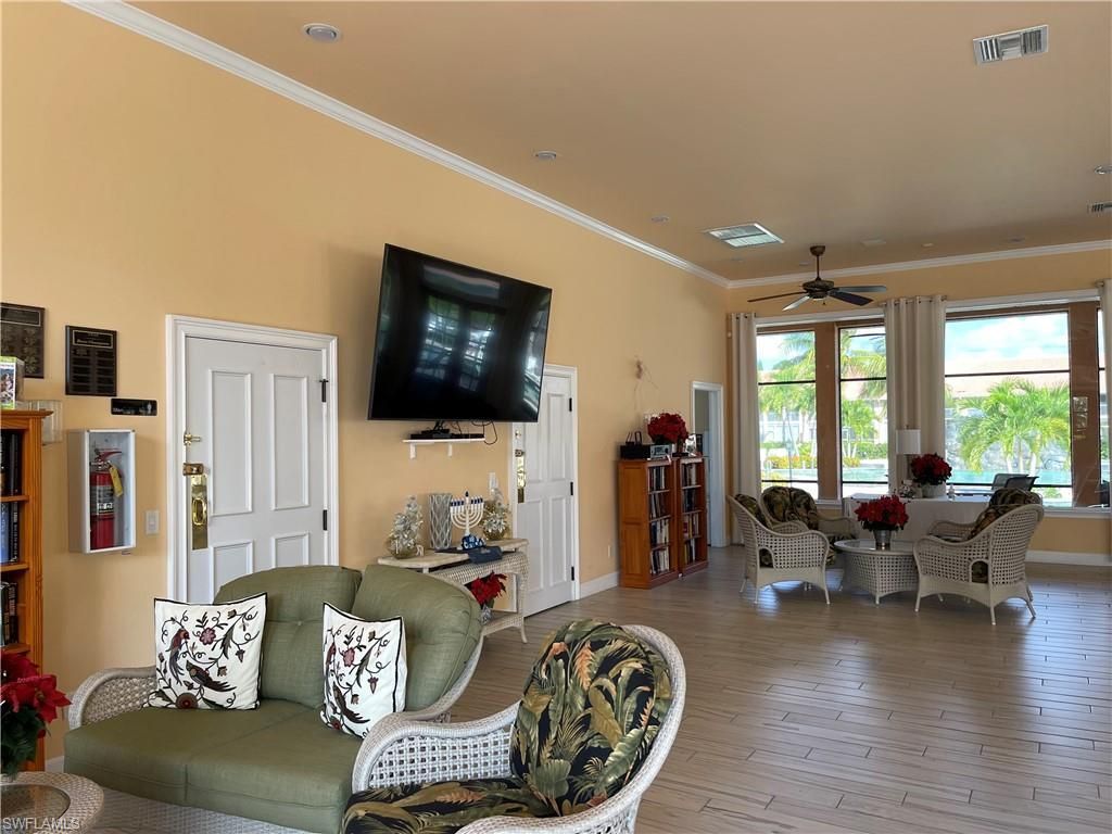 6590 Beach Resort Dr , Unit 305, Naples, FL 34114 Photo