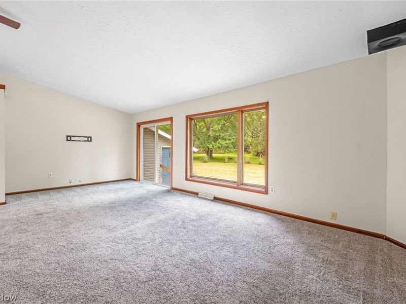 1038 E 21st Street, Ashtabula, OH 44004 Photo 3