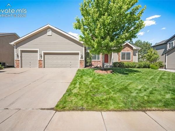 9829 TreeLake Drive, Colorado Springs, CO 80920