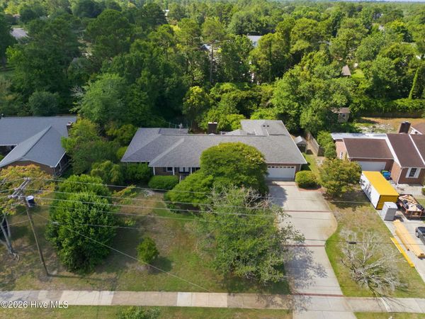 905 Robert E Lee Drive, Wilmington, NC 28412