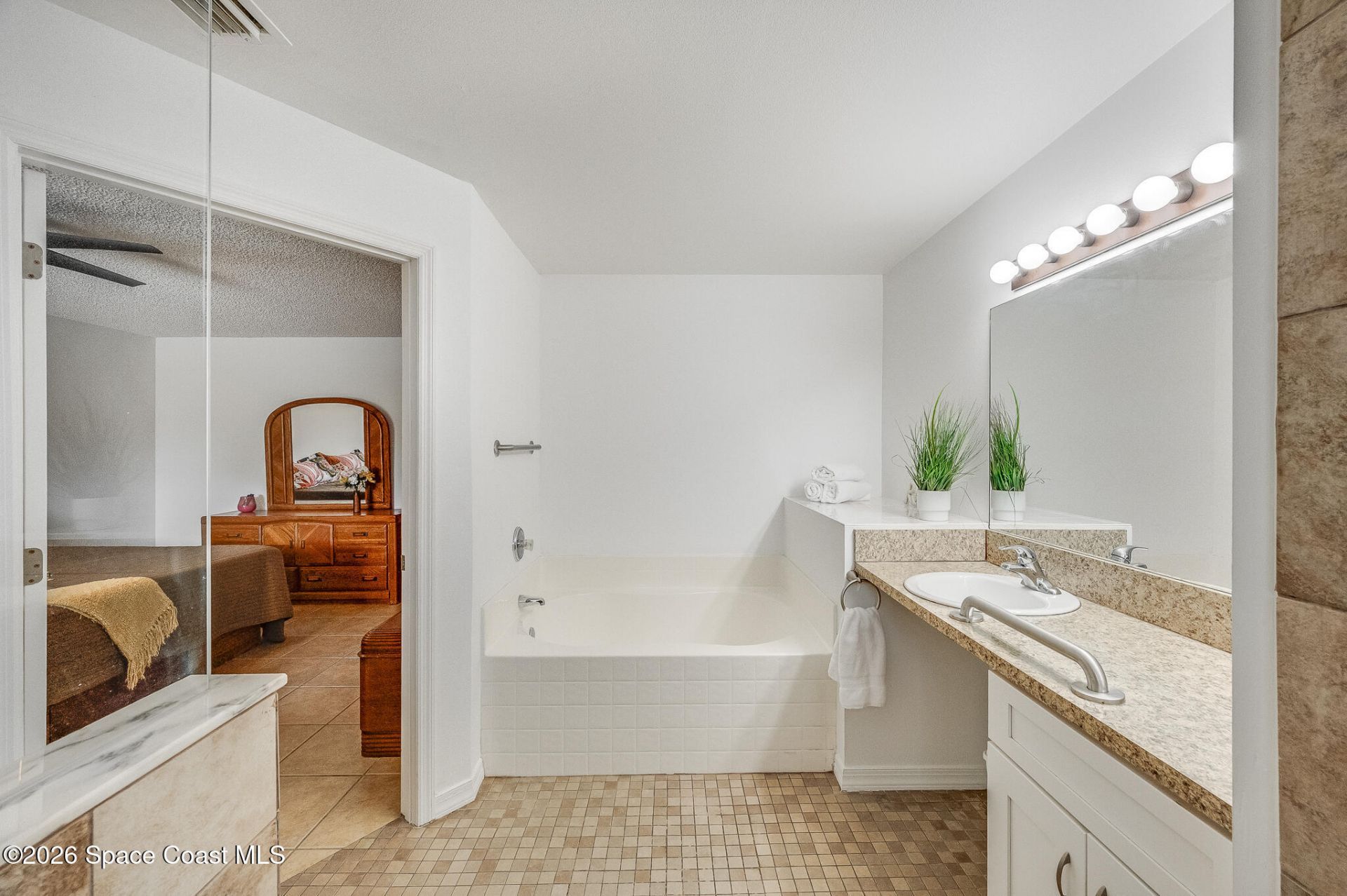 368 Thunderbird Avenue Nw, Palm Bay, FL 32907 Photo