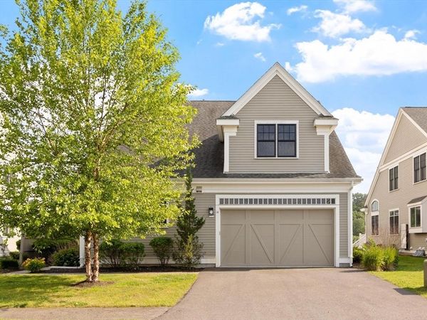 14 Millstone Dr, Sherborn, MA 01770