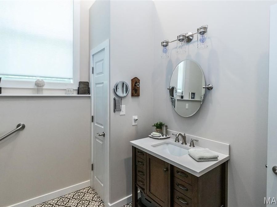 Property Image 94
