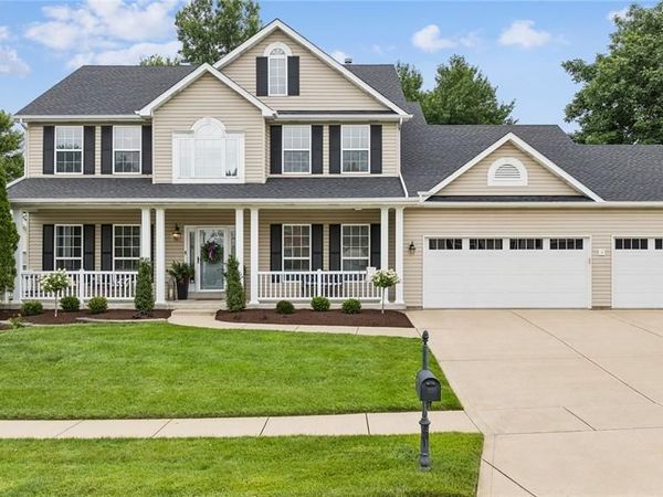 510 Quarterhorse Trail, St Peters, MO 63376