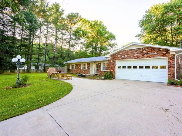 185 Vinegar Hill Road, Bedford, IN 47421