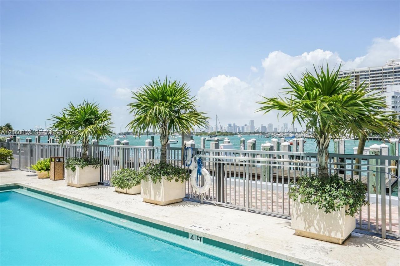 1445 16th St, Unit 1103, Miami Beach, FL 33139 Photo