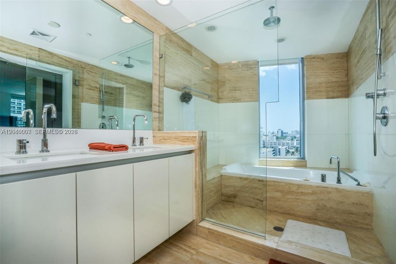 1445 16th St, Unit 1103, Miami Beach, FL 33139 Photo