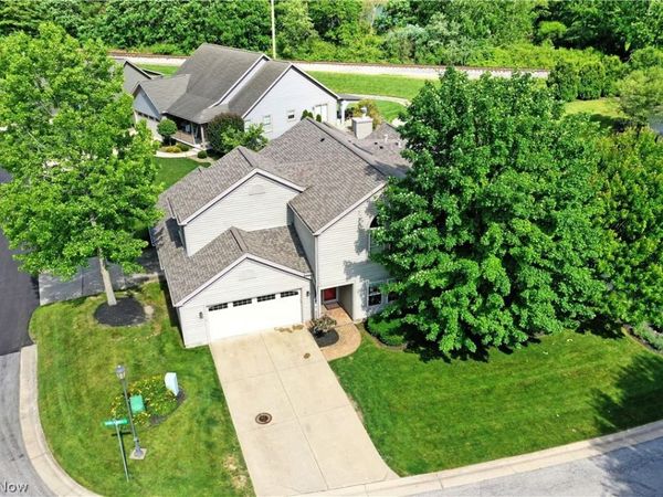 102 Spinnaker Drive , Unit #2, Columbiana, OH 44408