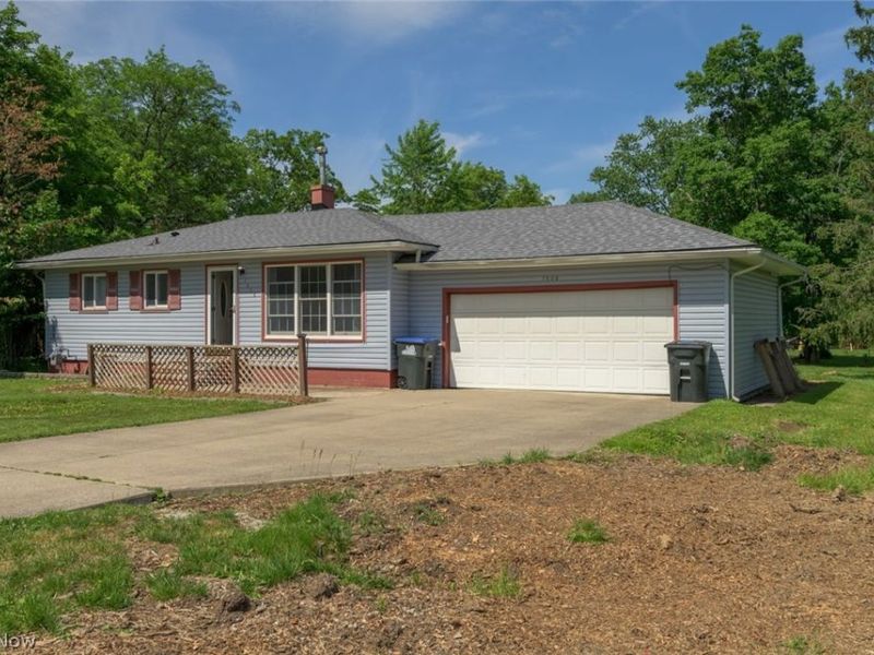 1528 Diana Drive, Brunswick, OH 44212 Photo 2